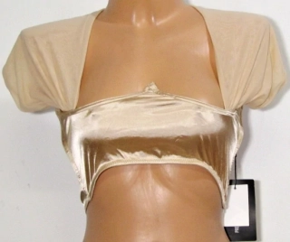 outlet top PRETTYLITTLETHING